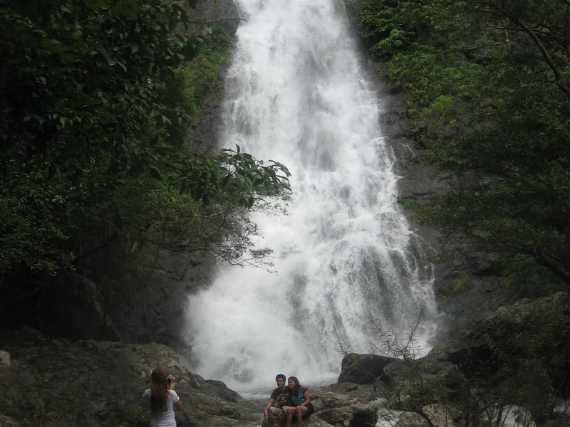 East - 09-09 081